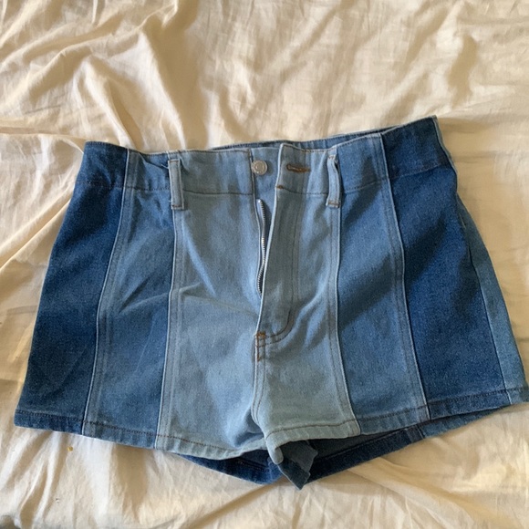 Signature 8 Multicolored Denim Jean shorts Large - Picture 1 of 3